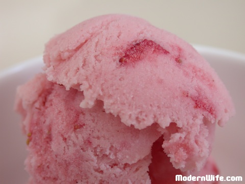 strawberry ice cream